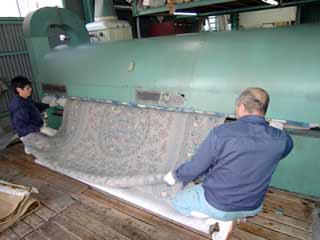 カーペットやじゅうたんのほこりなどのたたき出し